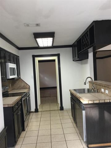 Building Photo - 4106 Sunday Hill Dr
