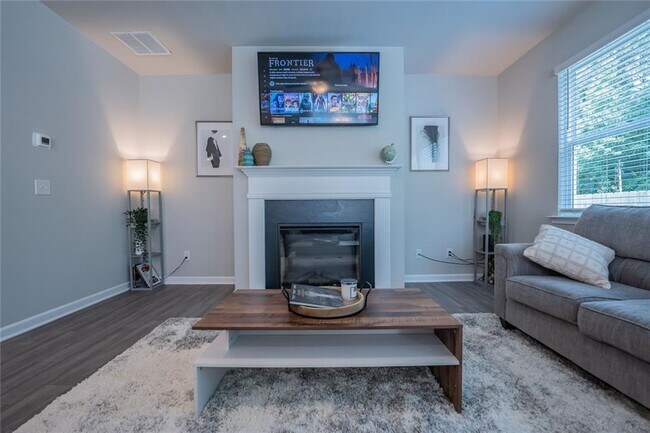 Building Photo - 454 Burgundy Terrace SE