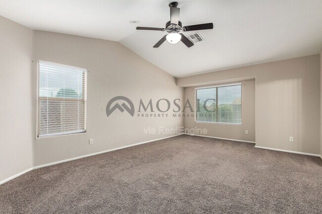 Building Photo - 61 W Hereford Dr