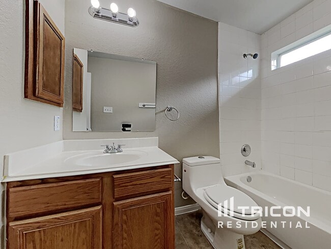 Building Photo - 21478 Olympic Forest Dr
