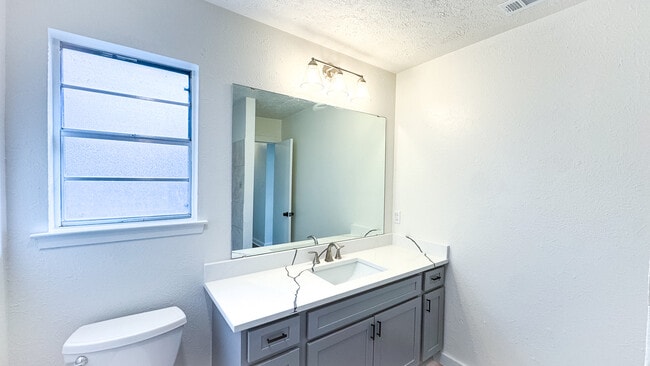 Building Photo - 8421 Randy Dr