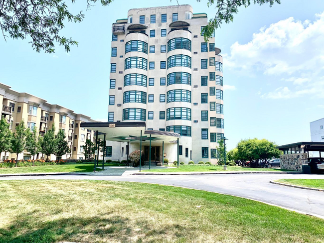 Primary Photo - 1260 N Prospect Ave