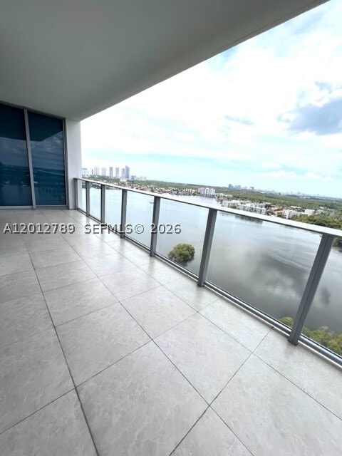 Building Photo - 17111 Biscayne Blvd