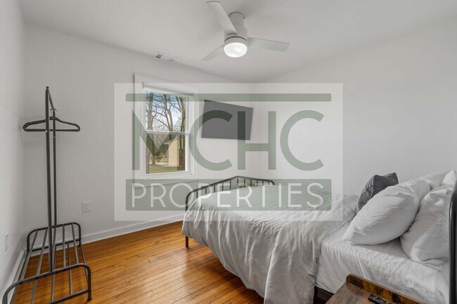 Building Photo - 14670 W 191st St