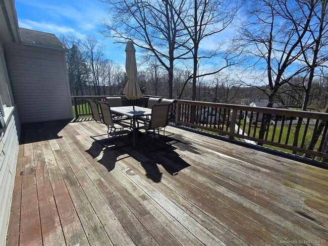 Building Photo - 856 Shagbark Dr