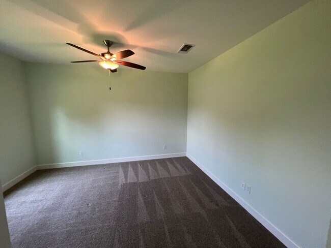 Building Photo - 5148 Sandy Shores Dr