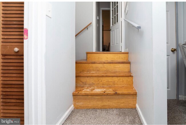 Building Photo - 44 Lexington Dr