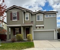 Building Photo - Northwest 2 story home with beautiful city...