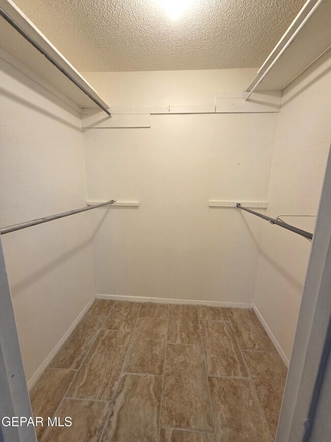 Building Photo - 15341 Werling Ct