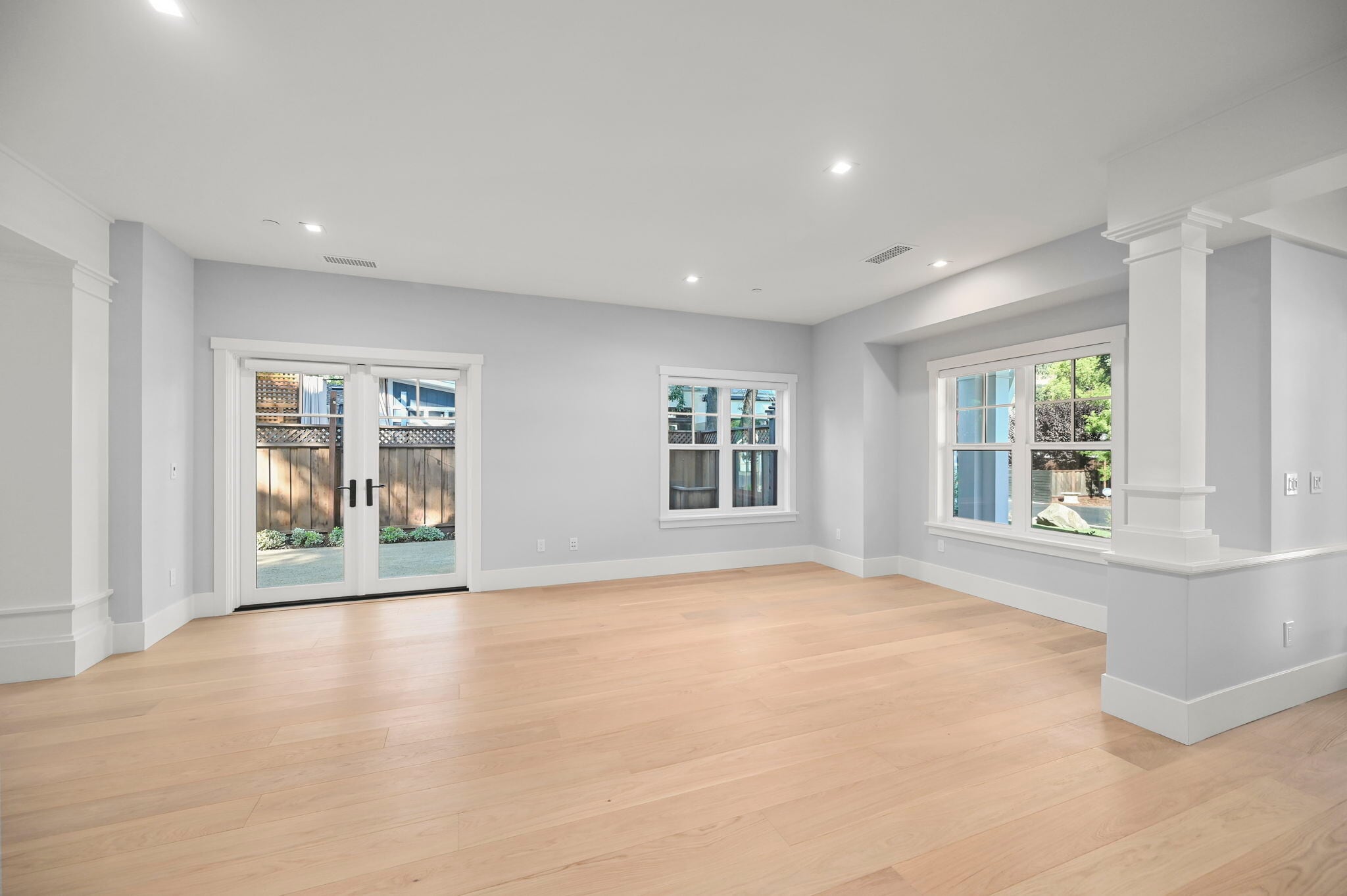 Great Room - 1533 Manning Ln