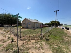Building Photo - 4116