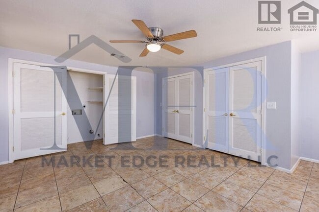 Building Photo - 3Bed/2Bath House at 19th/Camelback! $1599 ...