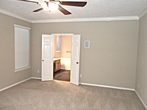 Building Photo - 8731 Camber Brook Dr