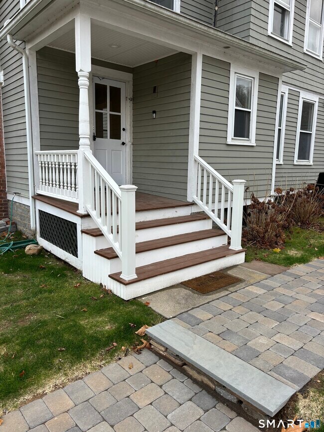 Building Photo - 61 Main St