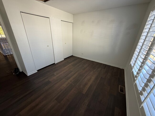 Building Photo - 1586 New Haven Dr