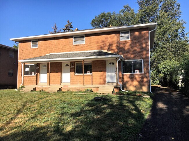 Building Photo - 3201-3205 Norwood St