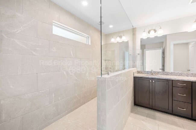 Building Photo - 2837 Ensemble Ct