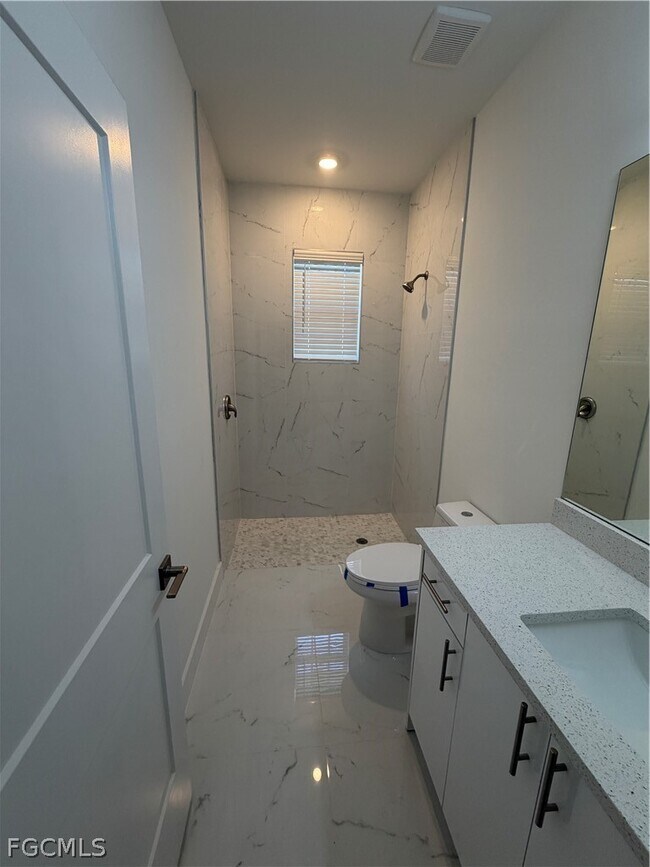 Building Photo - 4717 28th St SW