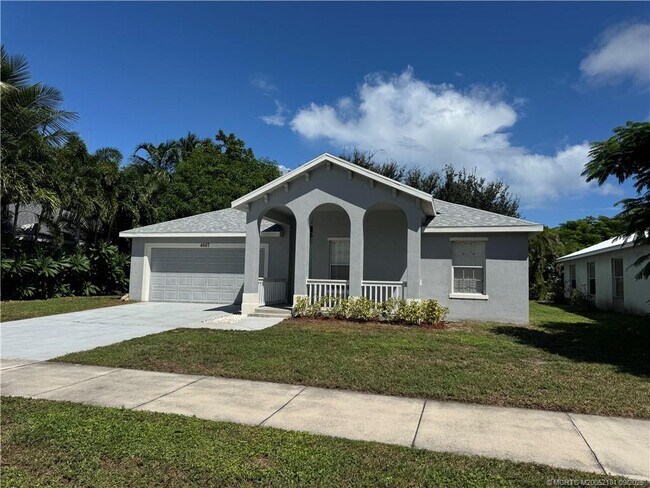 Primary Photo - 4567 SE Murray Cove Cir