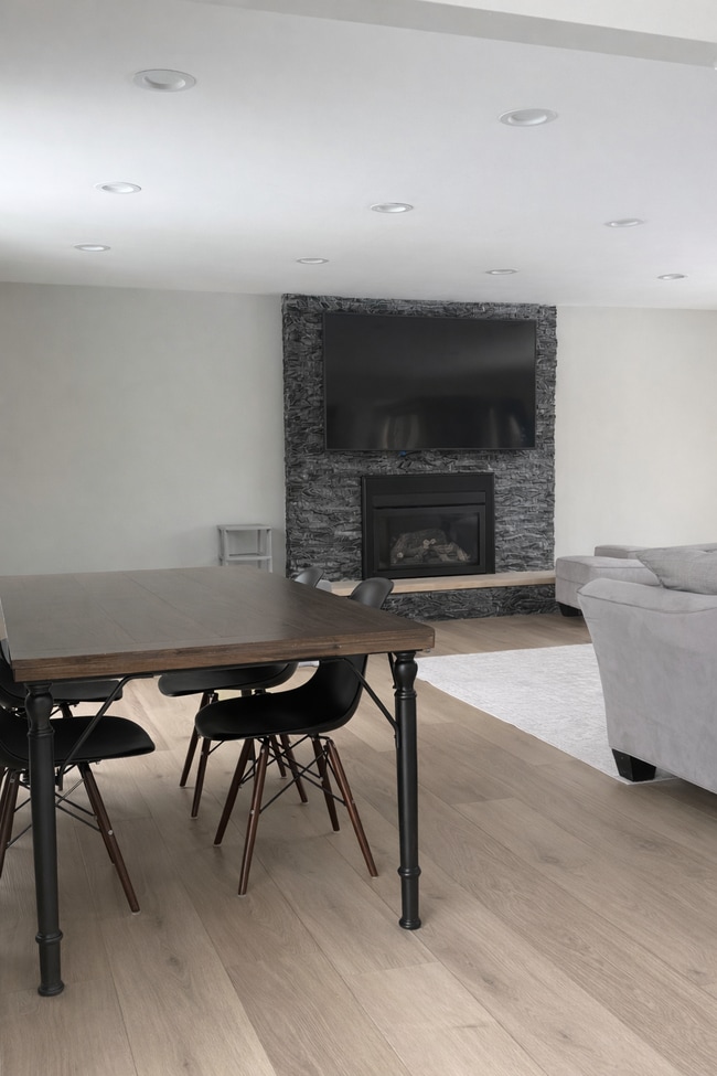 Building Photo - 41 Haskins Ln N