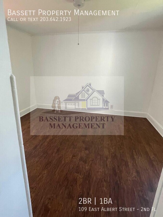 Building Photo - 109 E Albert St