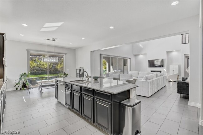 Building Photo - 11 Grand Masters Dr