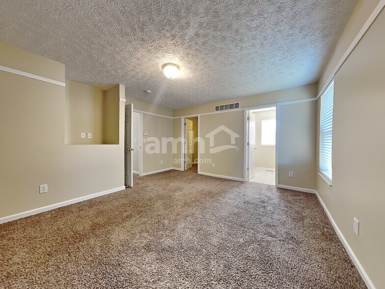 Building Photo - 1106 Brookstone Dr
