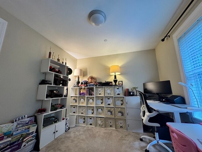 Building Photo - 60 Pyburn Rd