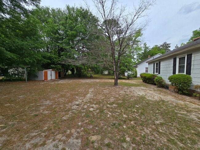 Building Photo - Crosswell Area