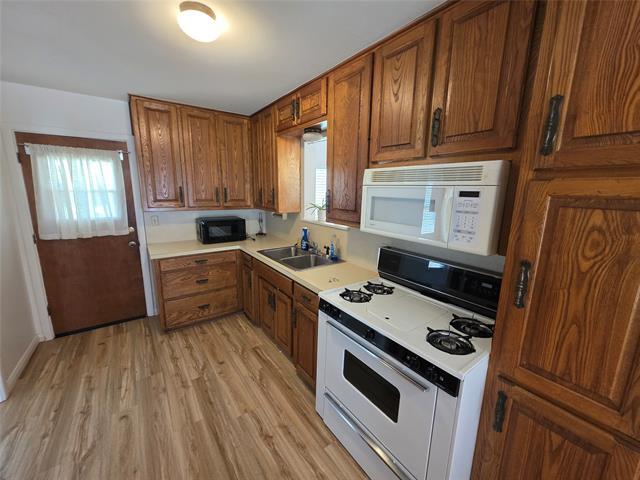 Building Photo - 308 Inez St