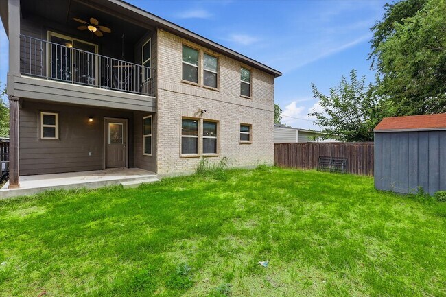 Building Photo - 1804 Glenmore Ave
