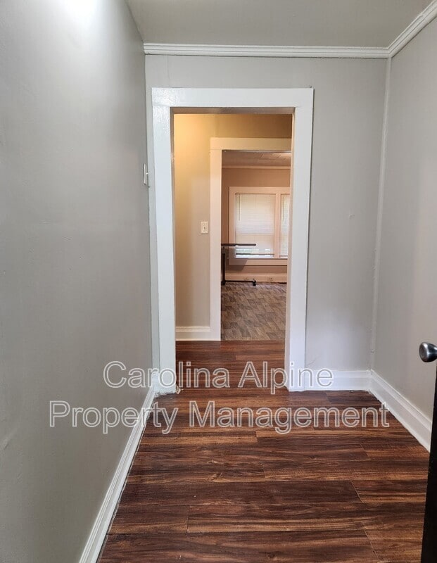 Building Photo - 1603 Hollyleaf Ave
