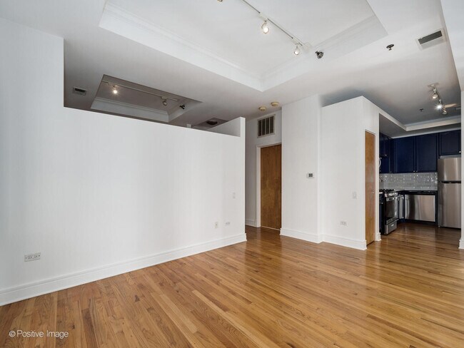 Building Photo - 212 W Washington St