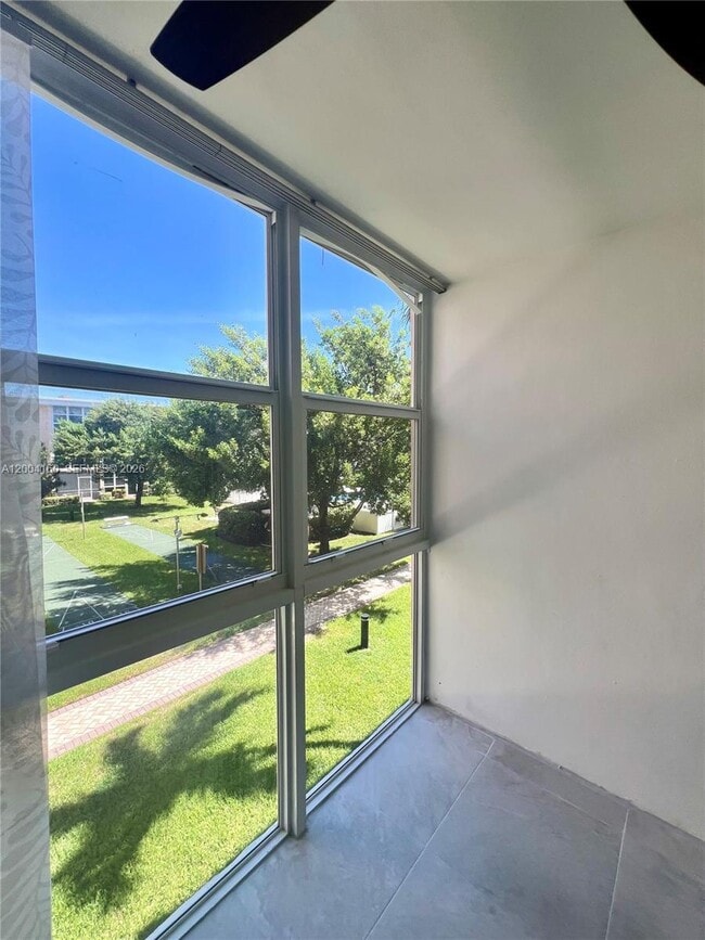 Building Photo - 1481 S Ocean Blvd