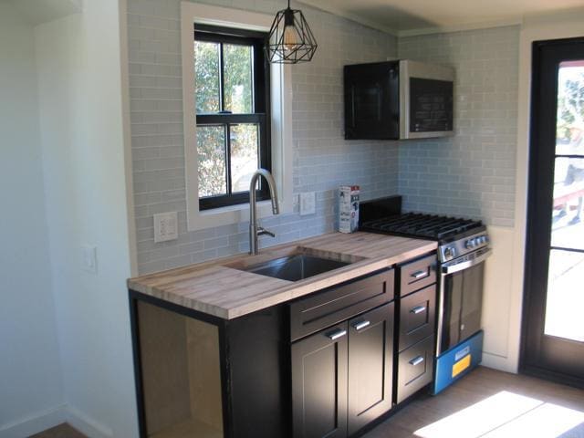 Building Photo - 0 Davis Ranch Rd