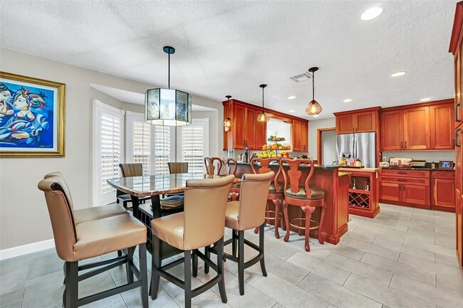 Building Photo - 7920 Summer Ridge Pl