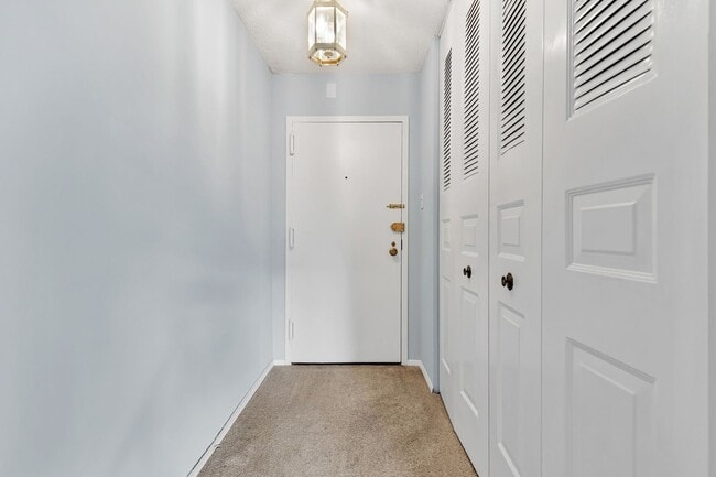 Building Photo - Dupont Condo | 1 Bed | 1 Bath | 780 Sf | Private Balcony | Parking Rental Available at Additional...