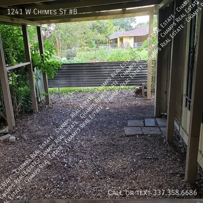 Building Photo - One -Bedroom Rental available near the gat...