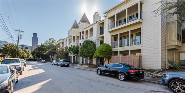 Building Photo - 3105 San Jacinto St