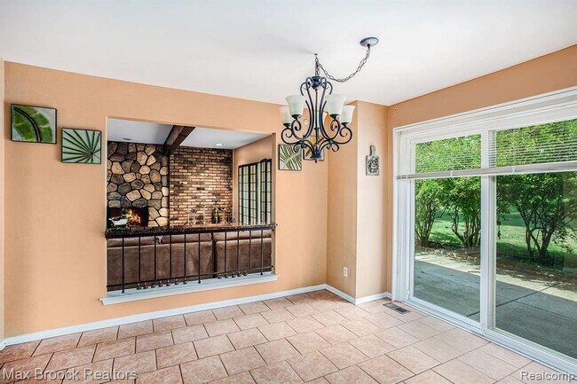 Building Photo - 5622 Powder Horn Dr