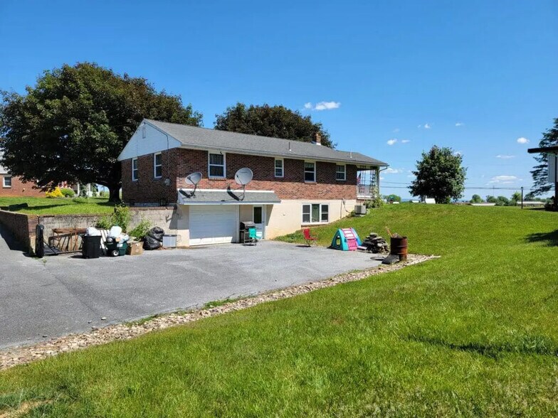 Building Photo - 104 Nancy Dr