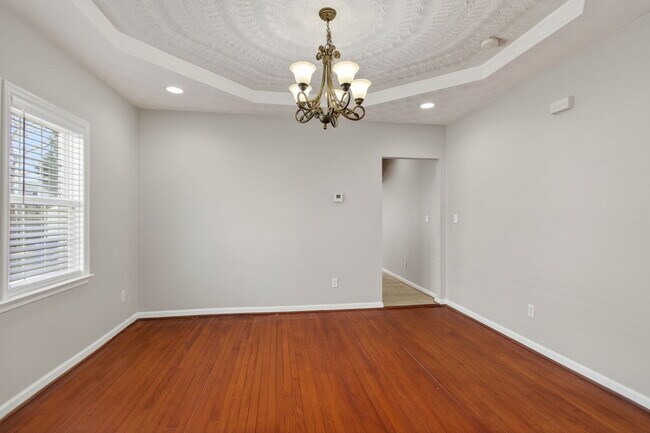 Building Photo - 2818 Tidewater Dr