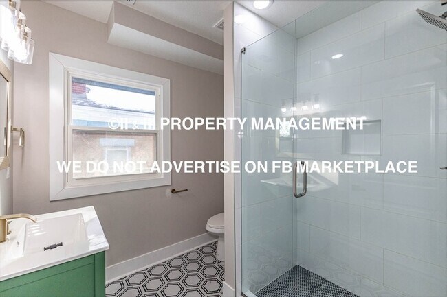 Building Photo - 3517 Jefferson St