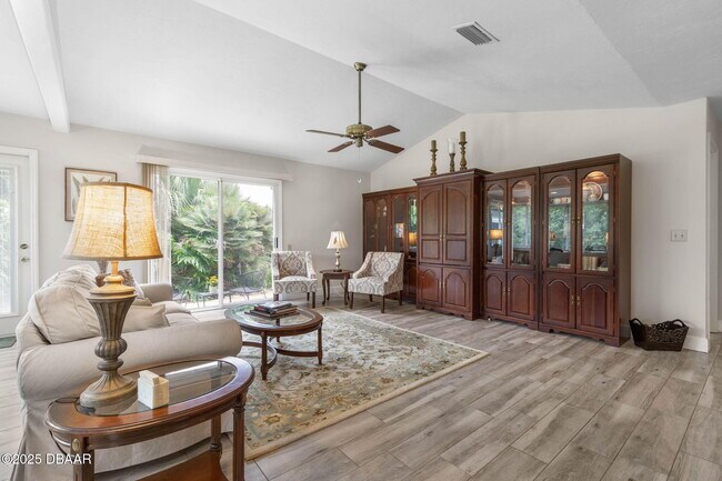 Building Photo - 4 Jasmine Run