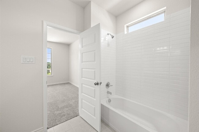 Building Photo - 403 Saddle Ln