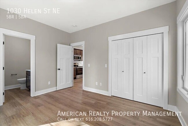 Building Photo - 1030 Helen St NE