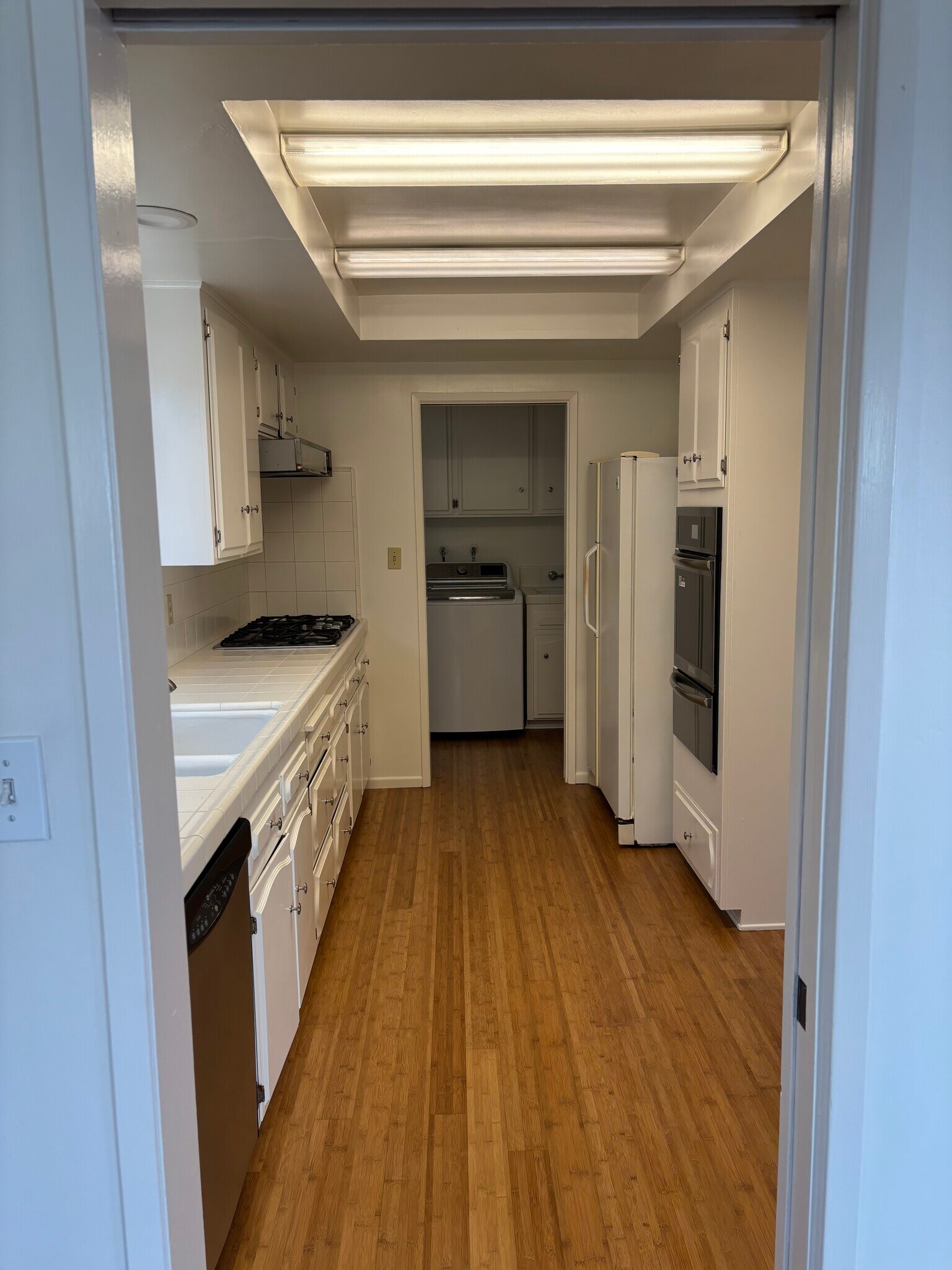 Kitchen and Laundry - 312 18th St