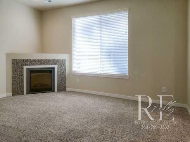 Building Photo - Effortless Elegance in Caldart Heights, Po...