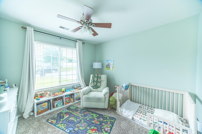 Building Photo - 5104 Opal Dr