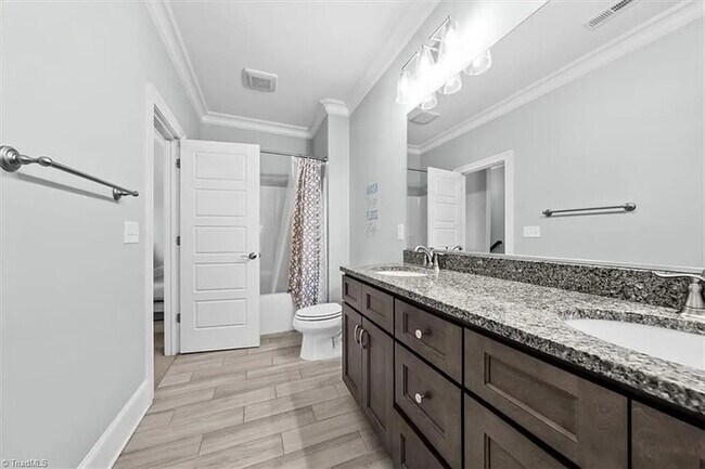 Building Photo - Lease OR Lease to Own